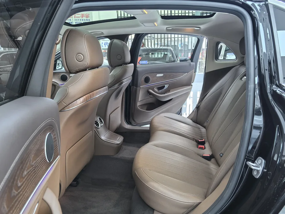 Mercedes-Benz E-Class E-Class Mercedes-Benz E-Class 2023 E 300 L Fashion Sedan 2022 — thumbnail 4