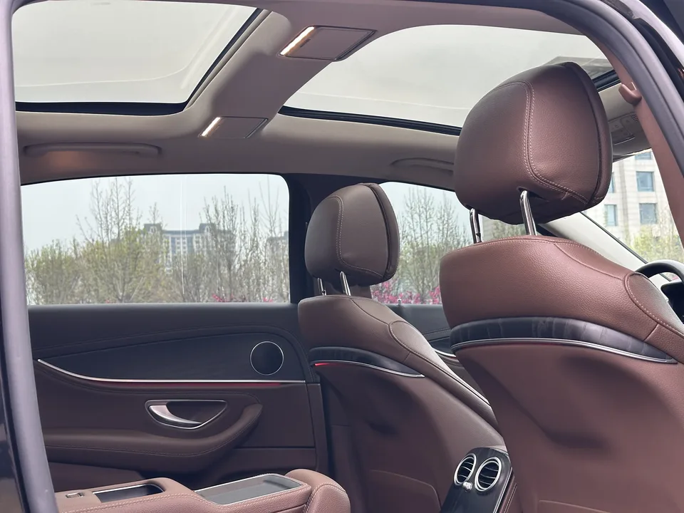 Mercedes-Benz E-Class E-Class 2022 third facelift E 300 L stylish sedan 2022 — thumbnail 5