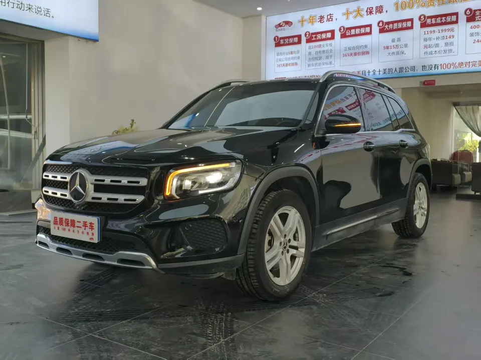 Mercedes-Benz GLB-Class 2023