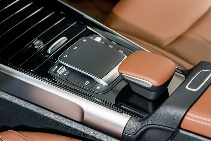 Mercedes-Benz GLB-Class Mercedes-Benz GLB 2023 GLB 200 Dynamic 2023 — миниатюра 4