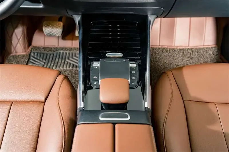 Mercedes-Benz GLB-Class Mercedes-Benz GLB 2023 GLB 200 Dynamic 2023 — миниатюра 5