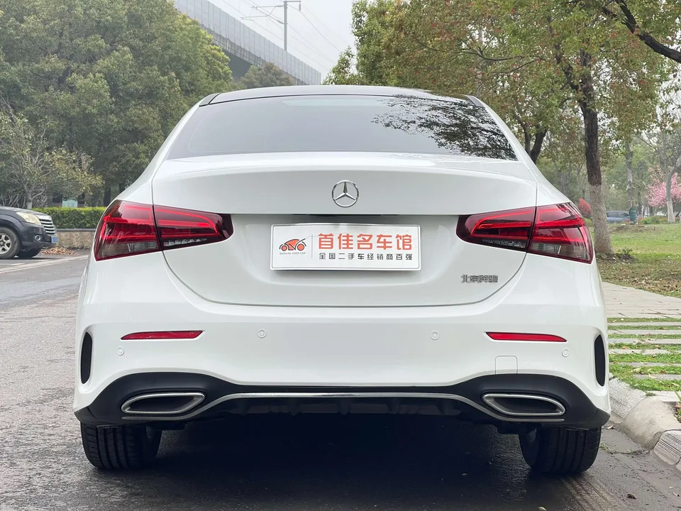 Mercedes-Benz Mercedes Benz A Class A 180 L Sports Sedan 2023 — миниатюра 2