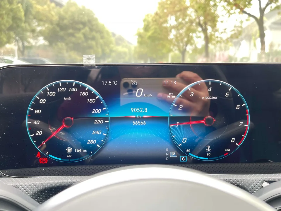 Mercedes-Benz Mercedes Benz A Class A 180 L Sports Sedan 2023 — миниатюра 4