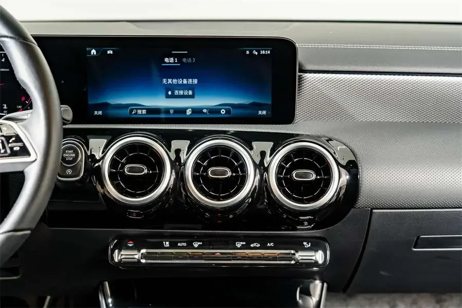Mercedes-Benz Mercedes Benz A Class Mercedes-Benz A-Class 2024 facelift A 180 L 2024 — миниатюра 5