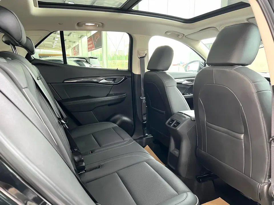 Buick Envision S 2022 Envision S 552T Two-Wheel Drive Luxury Edition 2022 — миниатюра 5