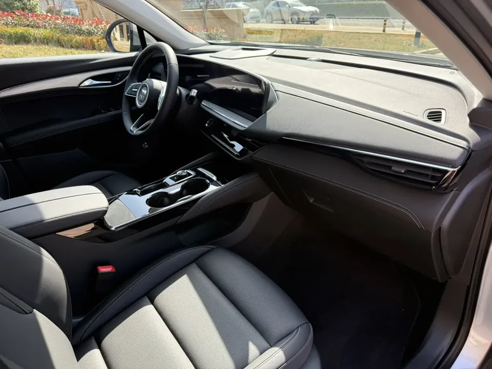 Buick Envision S 25T Advanced Platinum Edition 2025 — миниатюра 3