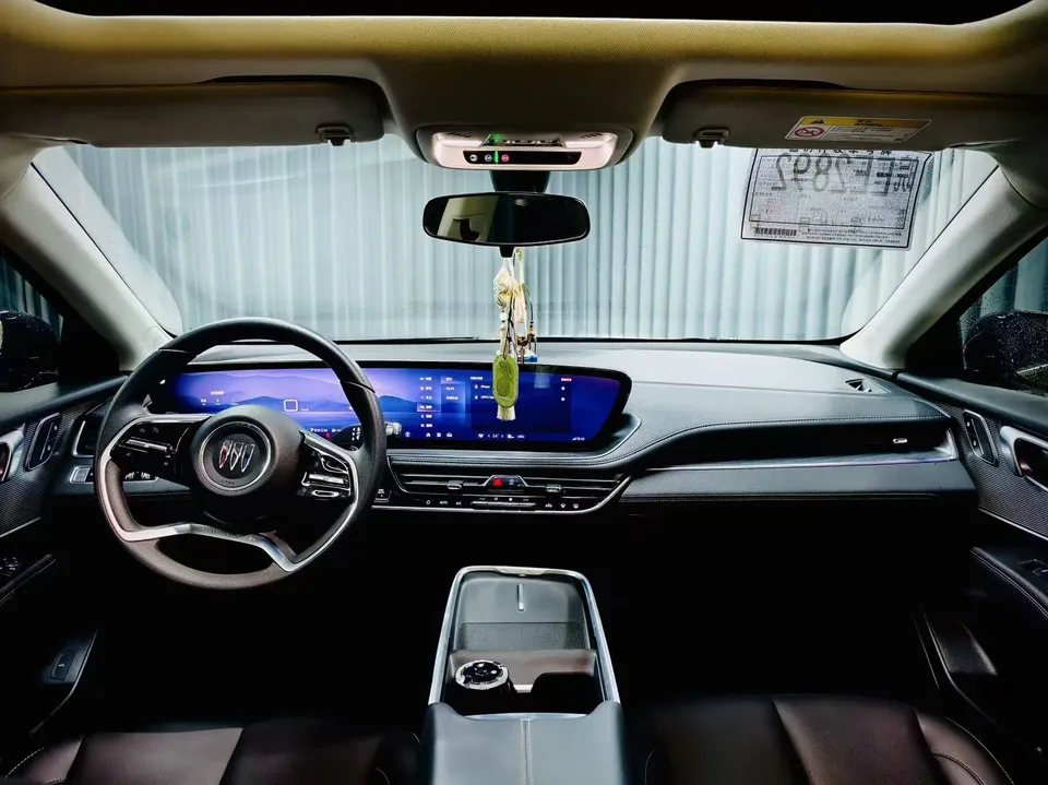 Buick LaCrosse 25T CVT crossover version 2023 — миниатюра 2
