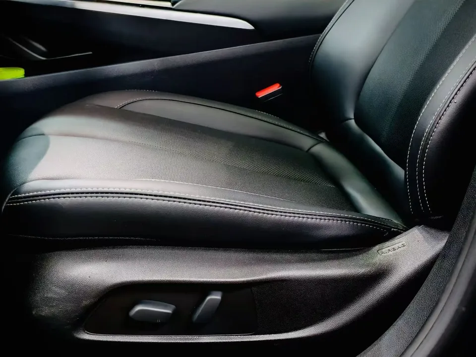 Buick LaCrosse 25T CVT crossover version 2023 — миниатюра 3