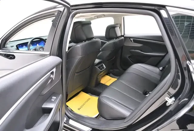 Buick LaCrosse 28T Automatic Enjoy Edition 2023 — миниатюра 5