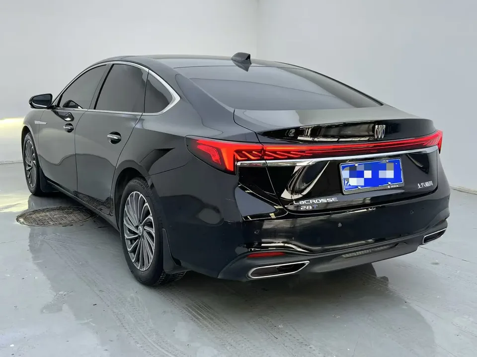 Buick LaCrosse 28T Automatic Premium Edition 2024 — миниатюра 4