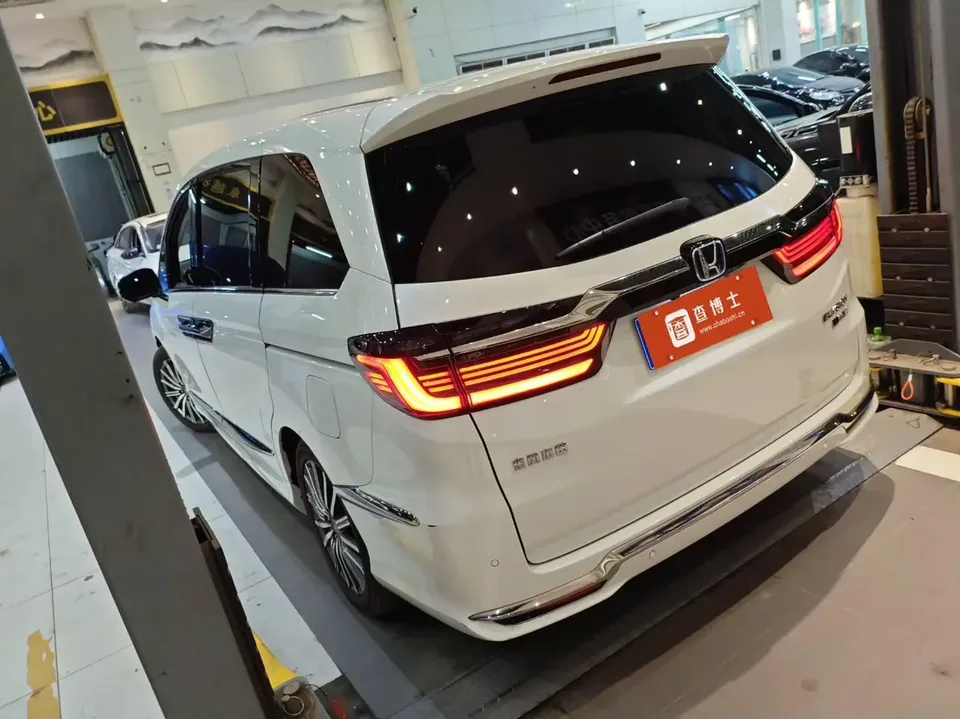 Honda Elysion Alison 2022 2.0L Hybrid Deluxe Edition 2023 — thumbnail 5