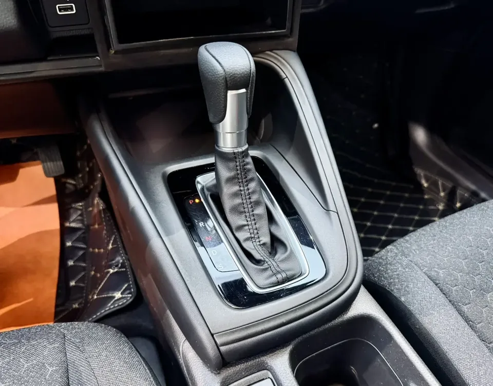 Honda WR-V Honda XR-V 2023 1.5L CVT Hot Edition 2023 — миниатюра 5