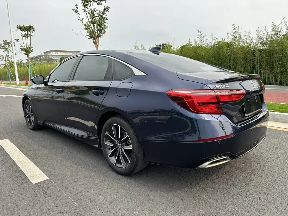 Honda Inspire Inship 2022 260TURBO Exquisite Edition 2022 — миниатюра 2