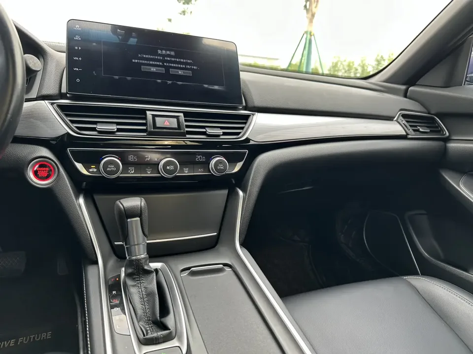 Honda Inspire Inship 2022 260TURBO Exquisite Edition 2022 — миниатюра 4