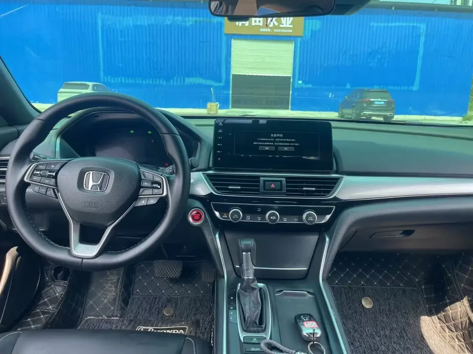 Honda Inspire Inship 2022 260TURBO Exquisite Edition 2023 — миниатюра 4