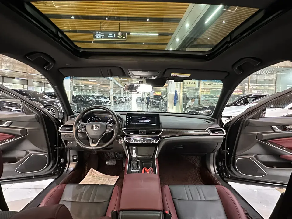 Honda Inspire 2022 Insignia 260TURBO Fine Edition 2022 — миниатюра 5