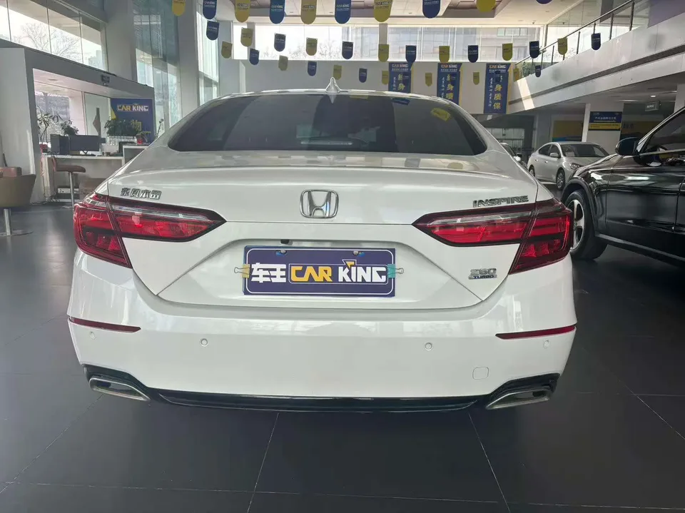 Honda Inspire 2022 Insignia 260TURBO Fine Edition 2022 — миниатюра 2