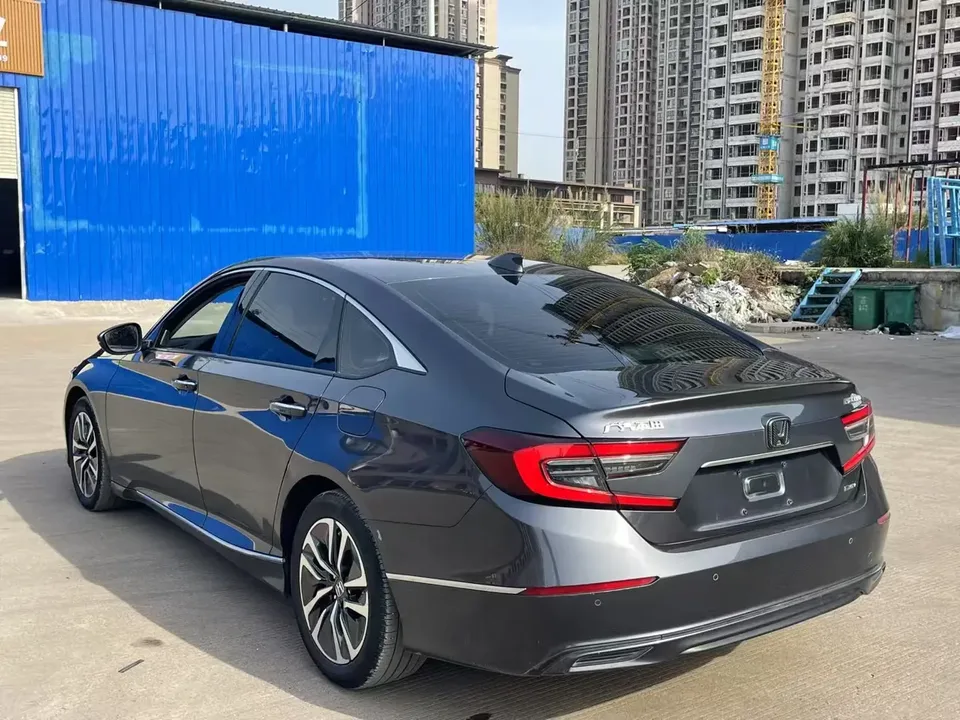 Honda Accord 2022 Accord Hybrid 2.0L Phantom Night Smart Edition 2023 — миниатюра 4