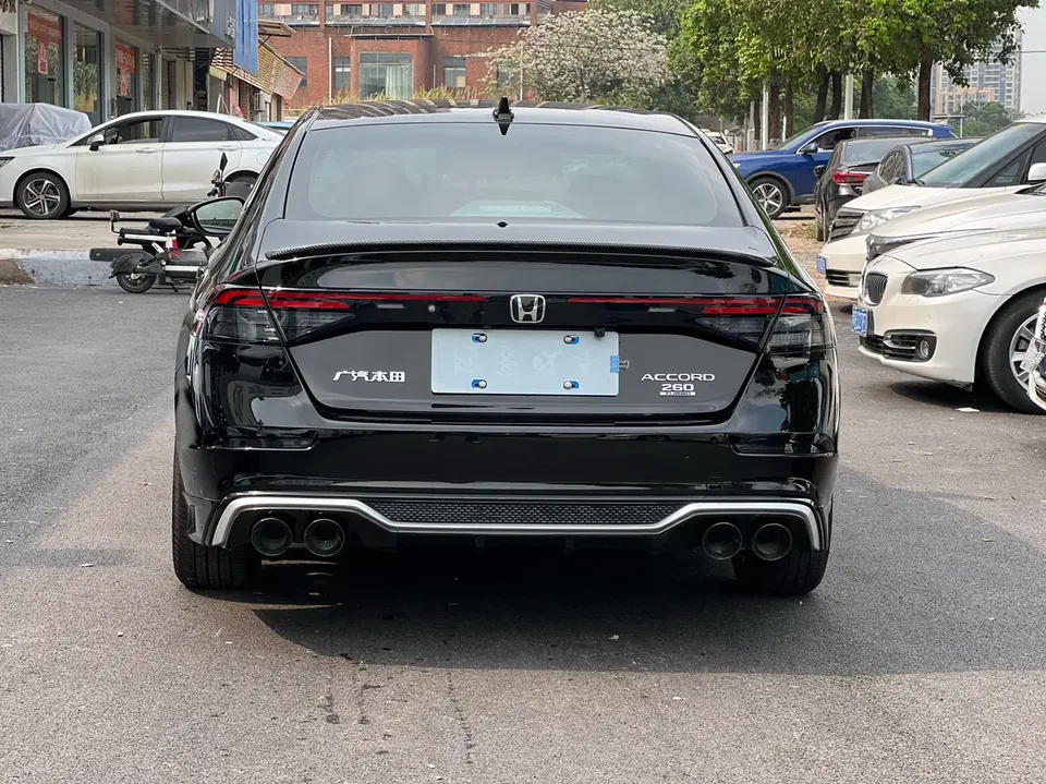Honda Accord Rui T 260TURBO Deluxe Edition 2025 — миниатюра 2