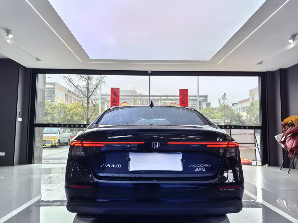 Honda Accord Rui T 260TURBO Deluxe Edition 2024 — миниатюра 2