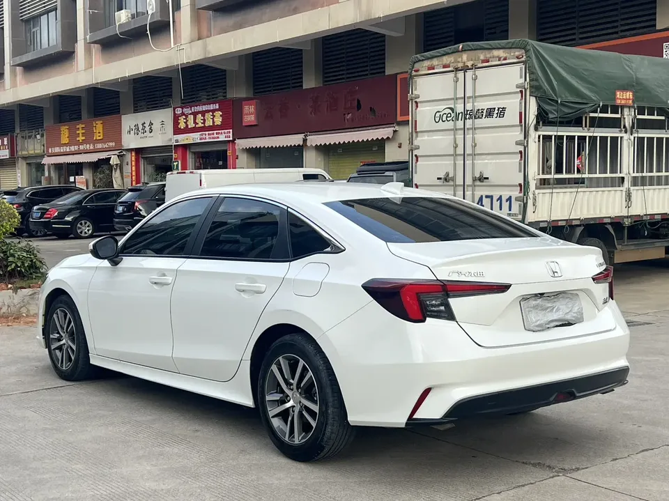 Honda Integra 240TURBO CVT Leading Edition 2023 — миниатюра 4
