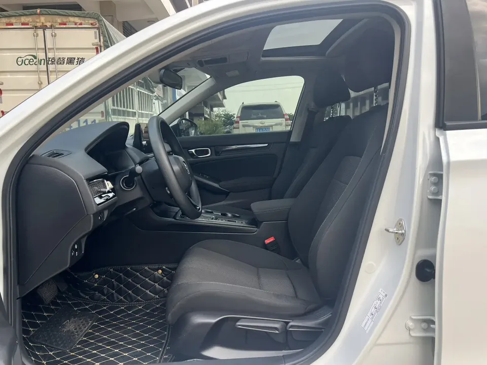 Honda Integra 240TURBO CVT Leading Edition 2023 — миниатюра 5