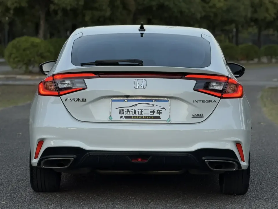 Honda Integra HATCHBACK 240TURBO CVT Magic NightDeluxe Edition 2023 — миниатюра 2