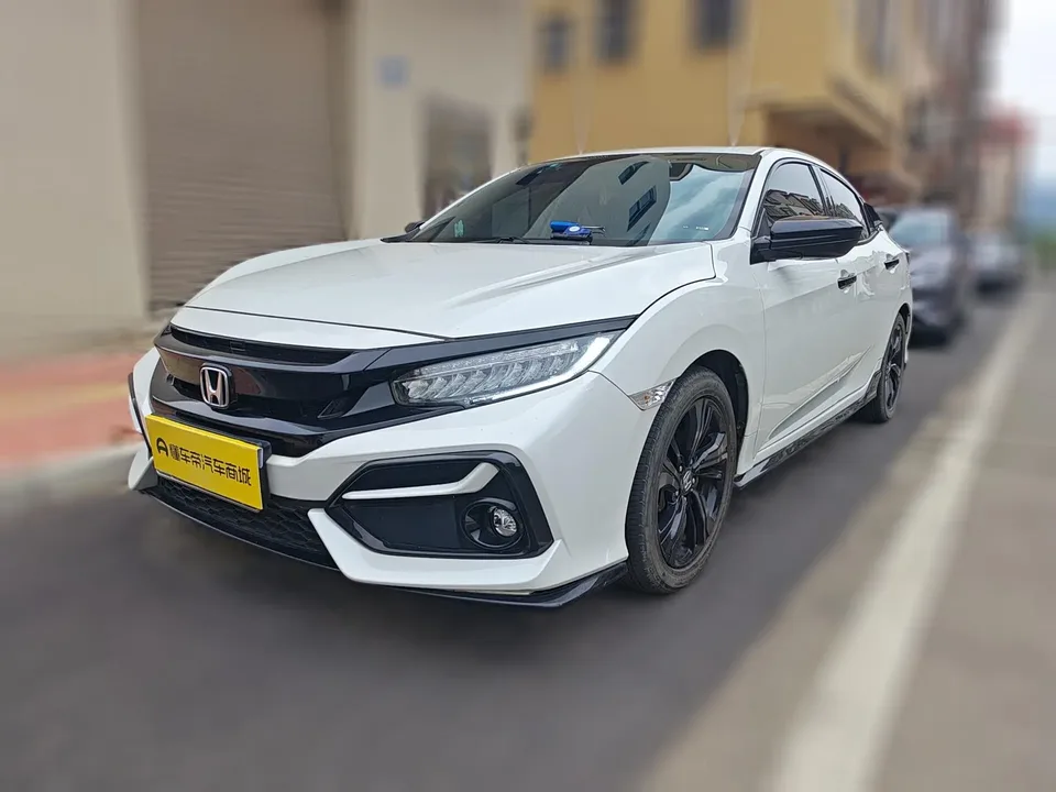 Honda CIVIC Civic 2020 HATCHBACK 220TURBO CVT trendy and cool control 2022 — фото 1, купить с доставкой в Москву