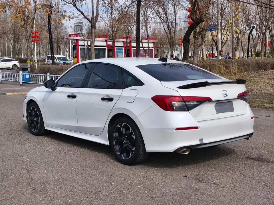 Honda CIVIC 2022 Civic 240TURBO CVT Dynamic Edition 2022 — миниатюра 4