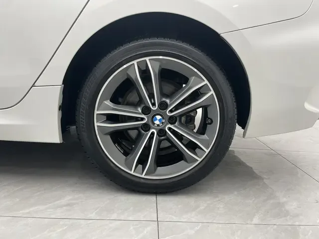 BMW 1 Series BMW 1 Series 2021 Modified 120i M Sport 2022 — thumbnail 3