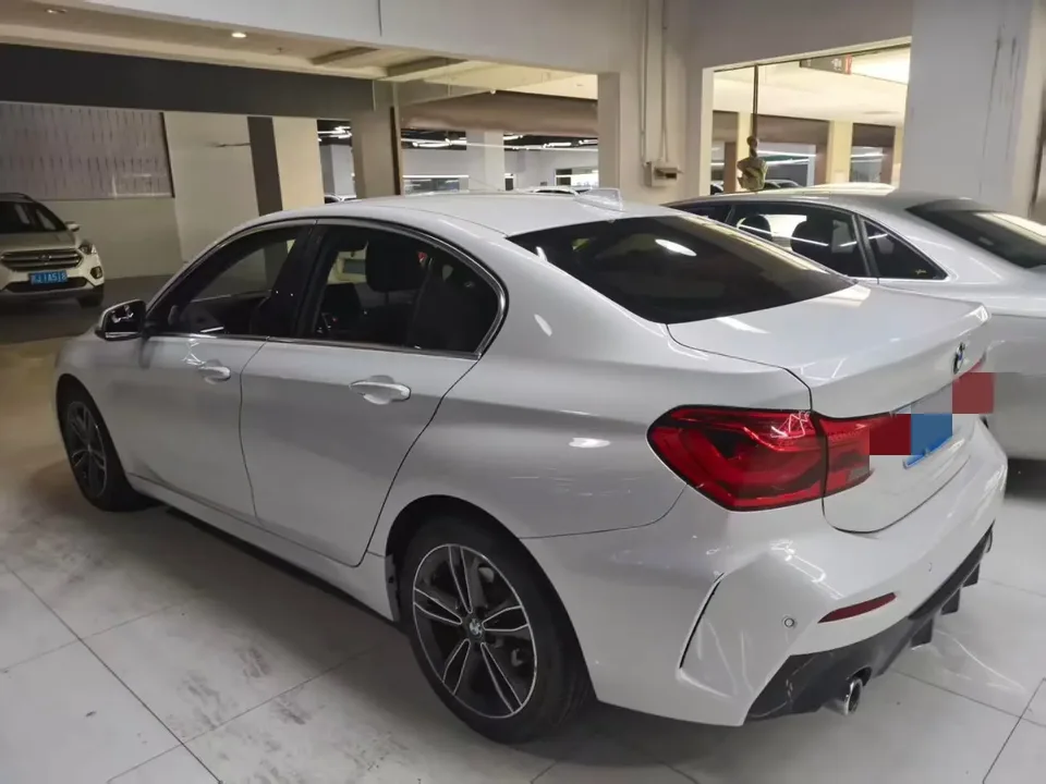 BMW 1 Series BMW 1 Series 2021 120i M Sport Edition 2022 — миниатюра 4