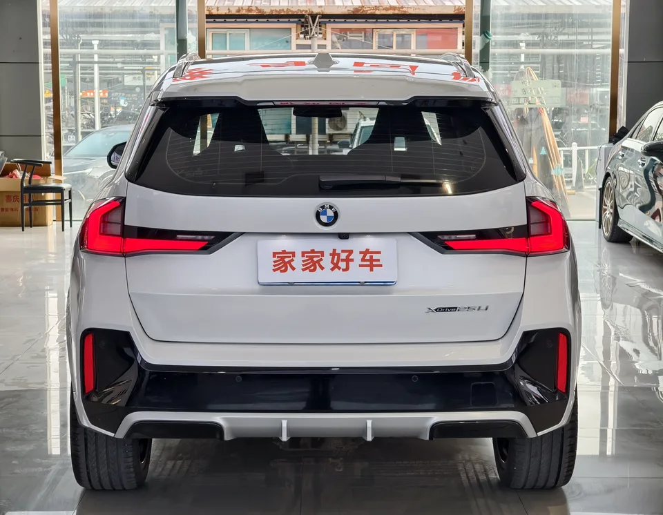 BMW X1 xDrive25Li M Sport Package 2024 — миниатюра 2