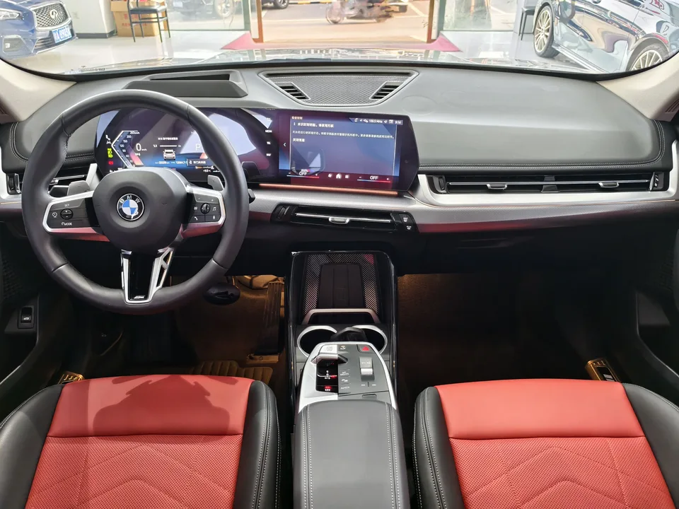 BMW X1 xDrive25Li M Sport Package 2024 — миниатюра 4