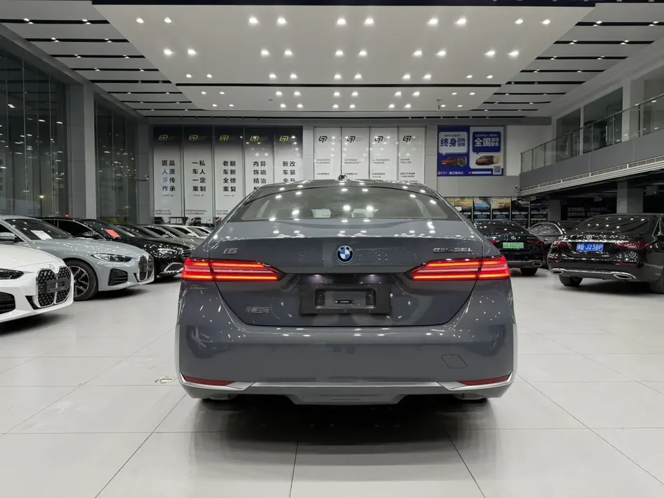 BMW i5 BMW i5 2024 eDrive35L Premium M Sport Package 2025 — thumbnail 2