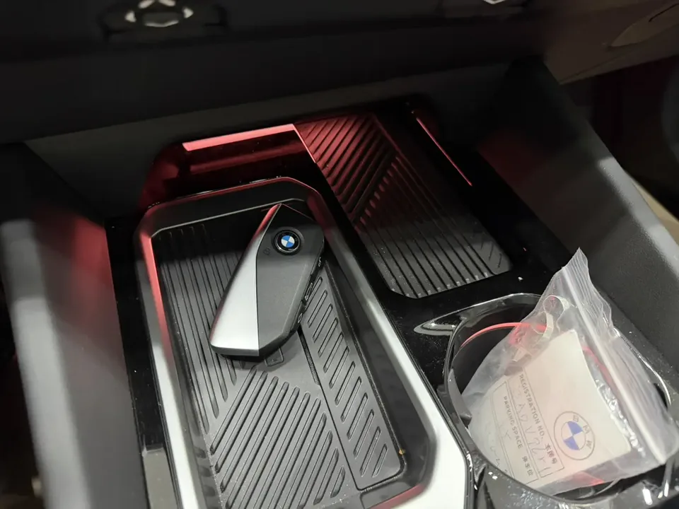 BMW i5 BMW i5 2024 eDrive35L Premium M Sport Package 2025 — thumbnail 4