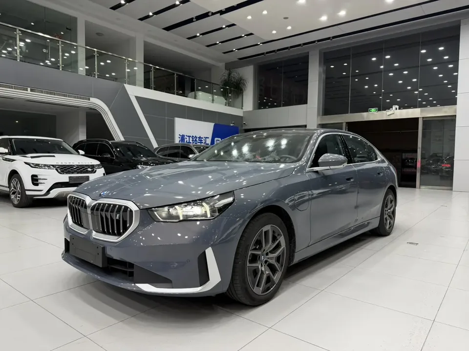 BMW i5 BMW i5 2024 eDrive35L Premium M Sport Package 2025 — photo 1, buy with delivery to Moscow