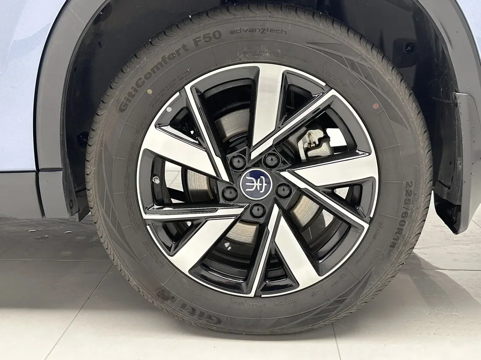 BYD Song Pro DM DM-i Champion Edition 110km Surpassing Edition 2023 — миниатюра 3