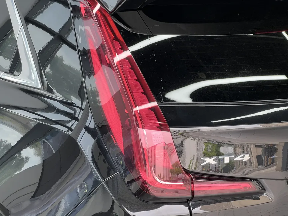 Cadillac XT4 Cadillac XT4 2022 28T two-wheel drive premium model 2023 — миниатюра 4