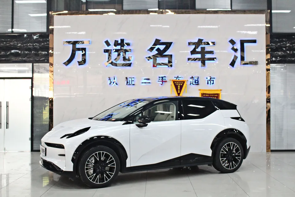 Zeekr X 2024