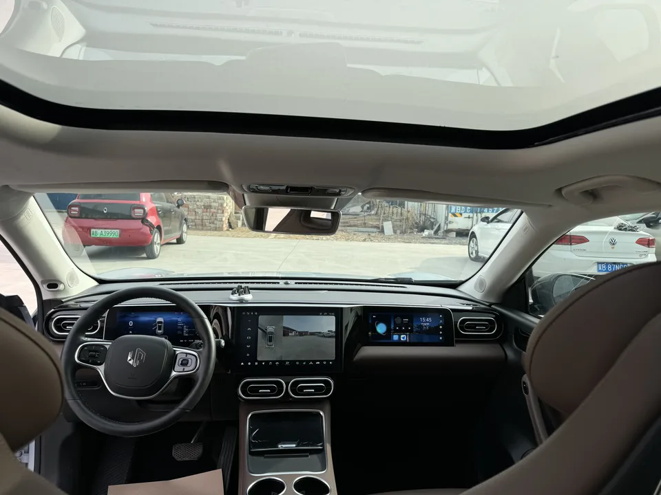 Leapmotor Zero running C11 Extended Range 180 Comfort Edition 2023 — миниатюра 3