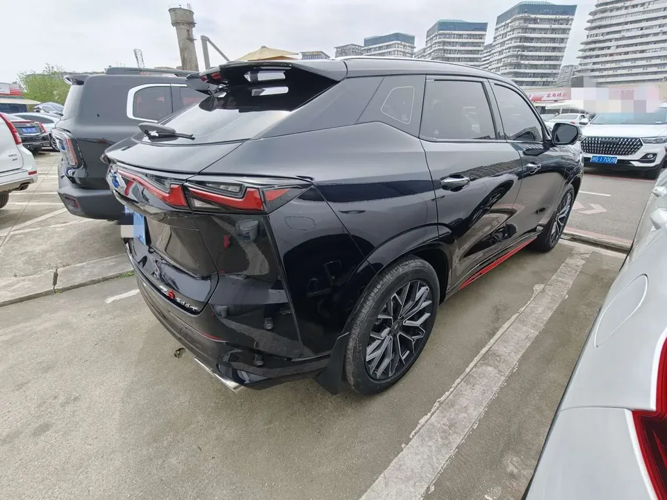 Oshan Changan Auchan Z6 Blue Whale 1.5T DCT smart model 2023 — миниатюра 2