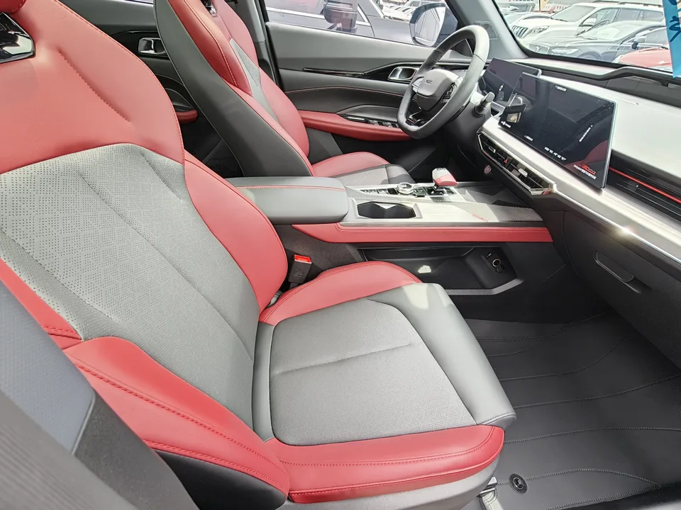 Oshan Changan Auchan Z6 Blue Whale 1.5T DCT smart model 2023 — миниатюра 3