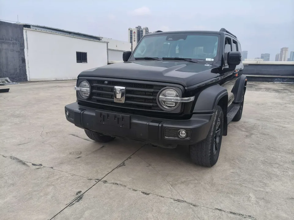 Tank 300 300 2023 Tank 300 2023 off-road version 2.0T Conqueror 2022 — photo 1, buy with delivery to Moscow