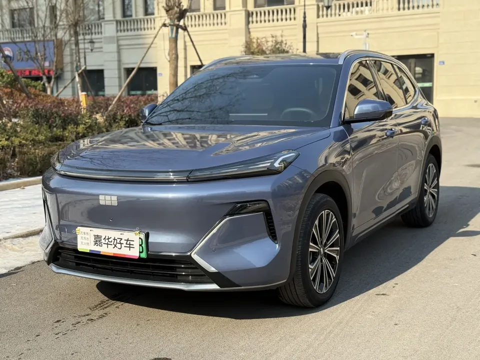 Geely Galaxy Starship 7 EM-i 2025