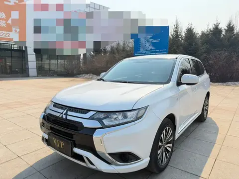 Mitsubishi Outlander 2023 buy in Moscow