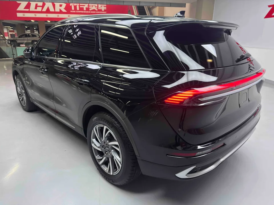 Lincoln Adventurer adventurer 2023 2.0T 2WD Premium Edition 2023 — миниатюра 2