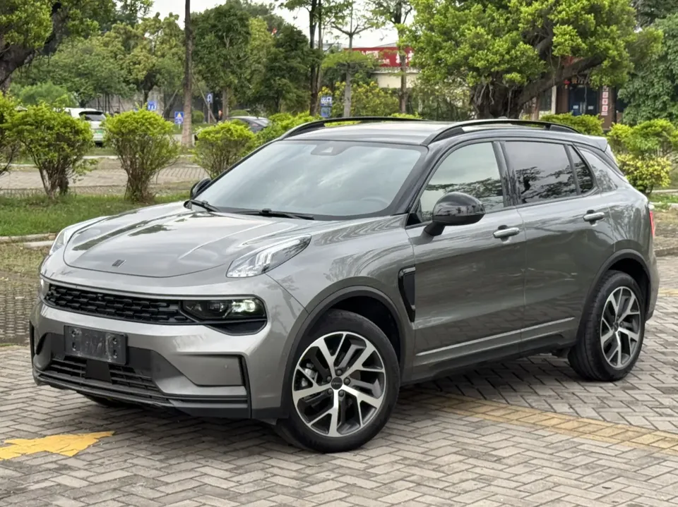 Lynk & Co 01 2022