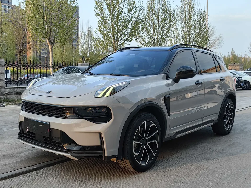 Lynk & Co 01 2023
