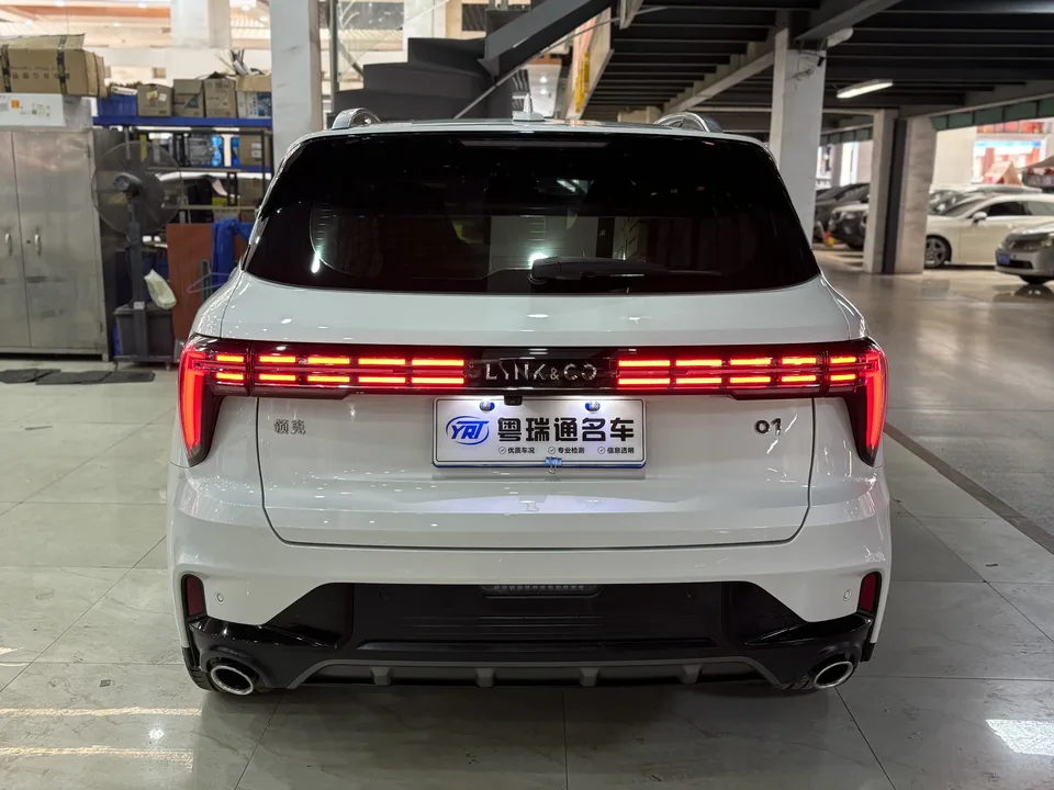 Lynk & Co 01 2.0TD 2WD Global Edition 2024 — миниатюра 2