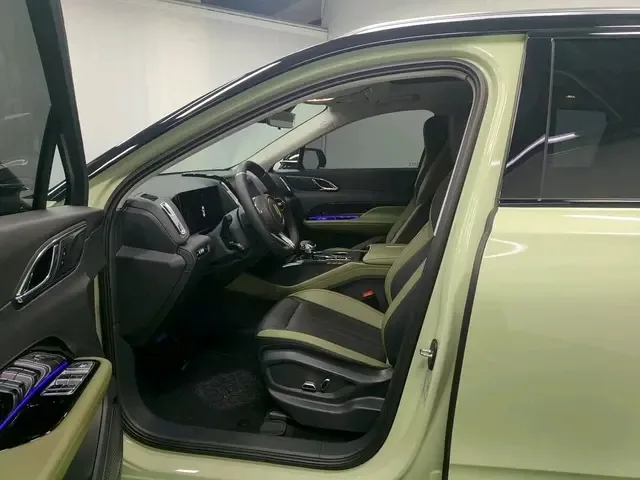 Hongqi HS3 1.5T Shanwei Edition 2024 — миниатюра 5